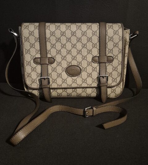 a8126b41-696a-4d99-83af-bf6faed3c004