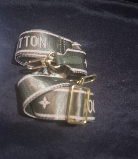 d10b70a2-b2f2-4fe7-8417-c77f238e36df